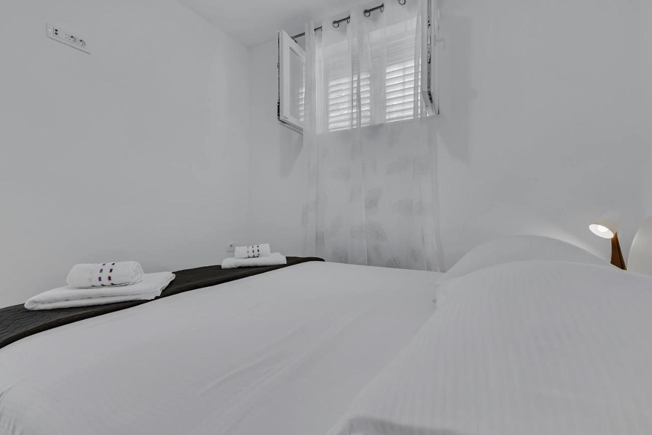 Sunny Garden Apartments Ana มาคาร์สกา ภายนอก รูปภาพ